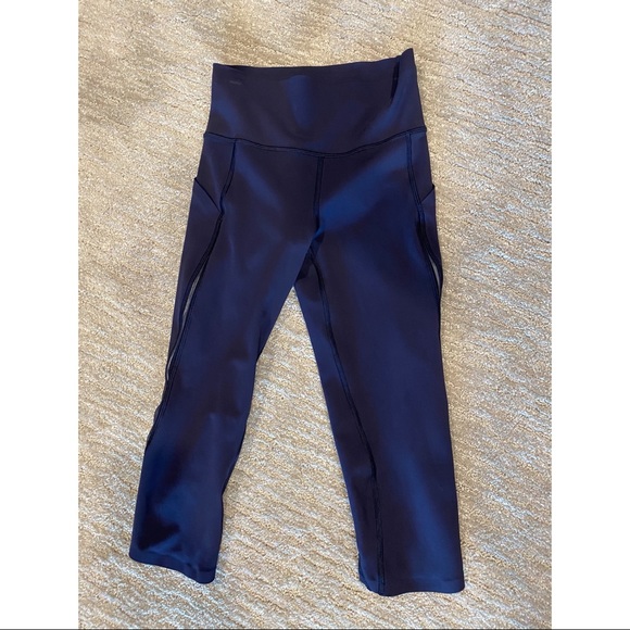 Lululemon Pace Perfect Crop 17" - Picture 2 of 5